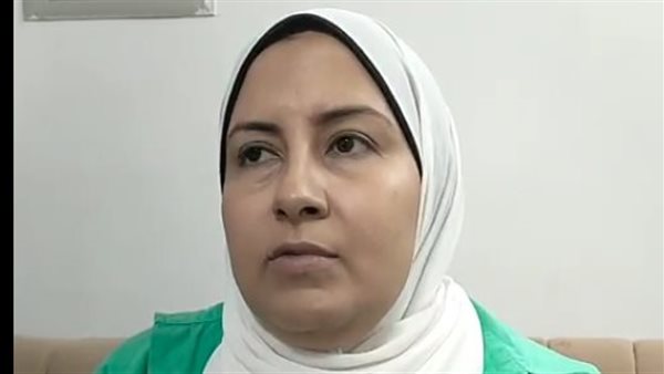 والدة الصغير