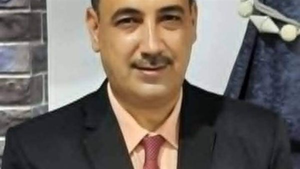 مدرس اللغة الفرنسية