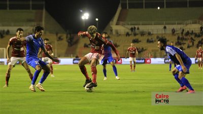 تُهدد الزمالك وبيراميدز.. فرصة ذهبية لـ الأهلي قبل مواجهة سموحة في الدوري