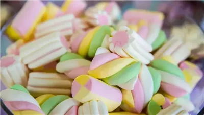 طريقة عمل المارشميلو بدون جلوكوز.. اصنعي مئات القطع الشهية بوصفات سهلة