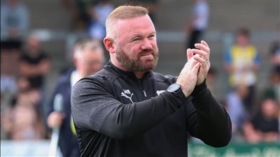 روني يفتح النار على لاعبي فريقه بعد الهزيمة في لقائه الأول بـ تشامبيونشيب