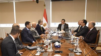 وزير الإسكان يوجه بتسويق أبراج الداون تاون بالعلمين محليا وعالميا