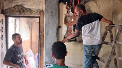 بعد نشر القاهرة 24.. محافظ السويس يوجه بترميم وحدة سكنية احترقت بسبب ماس كهربائي