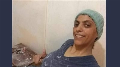 والدة فتاة من ذوي الهمم تستغيث: عندها فصام ومحدش قادر عليها.. وبتشتغل في النقاشة رغم مرضها