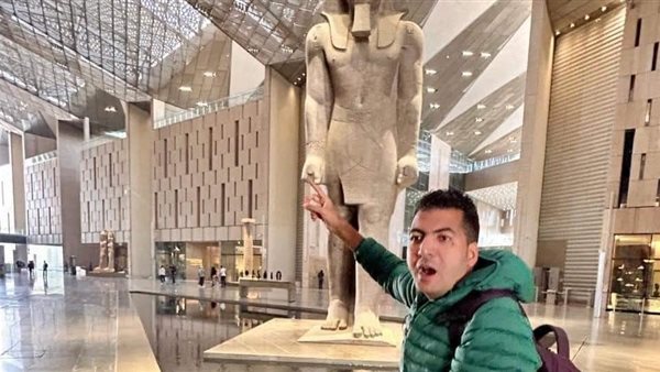 المرشد السياحي محمد