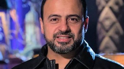 تفاصيل وفاة والدة الداعية الإسلامي مصطفى حسني.. وموعد ومكان الجنازة | بث مباشر