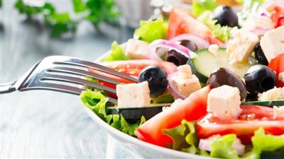 دراسة: النظام الغذائي المضاد للالتهابات يقلل من خطر الإصابة بالخرف