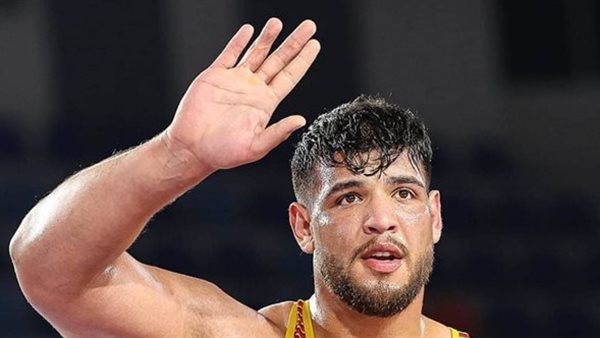 عبد اللطيف منيع لاعب