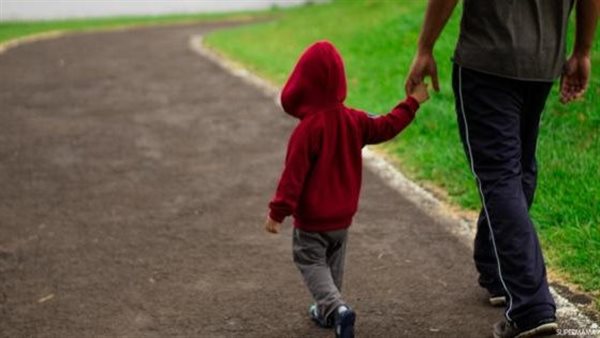 طفل تائه - تعبيرية