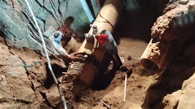 إصلاح كسر الخط العمومي لروافع الصداقة الجديدة وانتظام المياه تدريجيا بأسوان