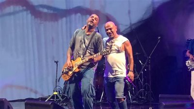 أغاني حزينة وإهداء للسناجل.. أبرز لقطات حفل مسار إجباري في كايرو فيستيفال سيتي