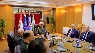 وزير الدفاع يلتقي وفدا من أعضاء لجنة الدفاع والأمن القومي بمجلس النواب