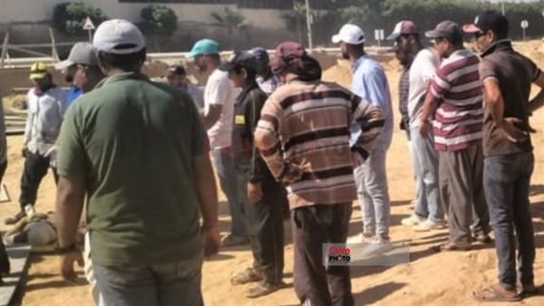 انهيار حفرة بالتجمع