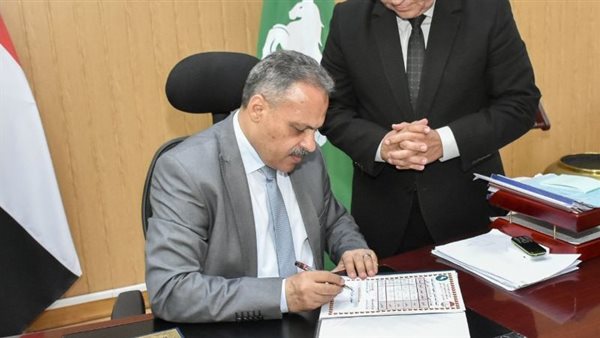 محافظ الشرقية يعتمد