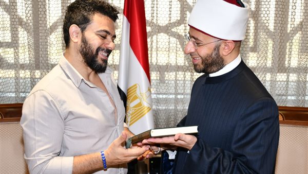 وزير الأوقاف يستقبل