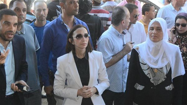 محافظ البحيرة تتفقد