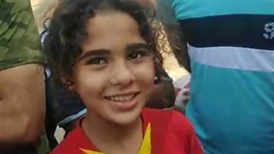 ملك فتاة كرة الشوارع بالشرقية: بلعب من سنتين مع الولاد في الشارع.. وبحب إمام عاشور| بث مباشر