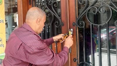 تشميع 6 محلات تجارية لمخالفة مواعيد الغلق المقررة في بورسعيد