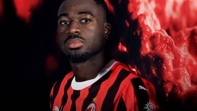 رسميًا.. ميلان يعلن التعاقد مع يوسف فوفانا حتى 2028