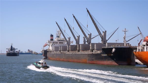 ميناء دمياط