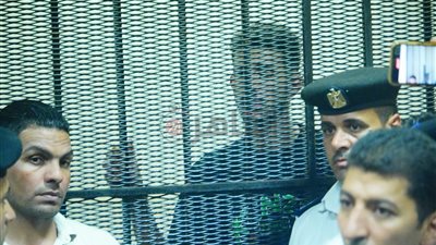 وصول أحمد فتوح لمحكمة مطروح لحضور ثاني جلسات محاكمته بتهمة القتل الخطأ