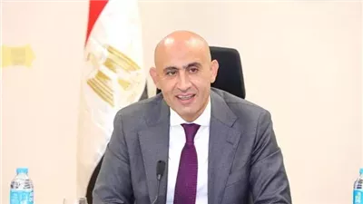 قرار وزاري عاجل بشأن تشكيل لجنة دائمة لمد خدمة شاغلي بعض الوظائف بديوان وزارة التعليم