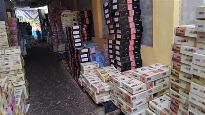 ضبط 24 طن مستلزمات إنتاج لحلوى المولد مجهولة المصدر داخل مصنع بالمنوفية