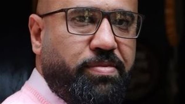 المؤلف محمد سمير