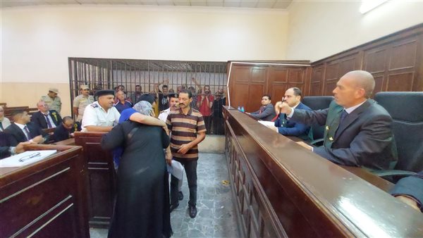 والدة صغير بالمحلة