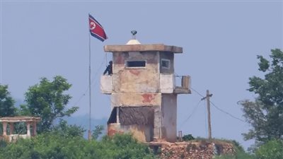 مخترقًا الحدود.. جندي كوري شمالي يهرب إلى سيول