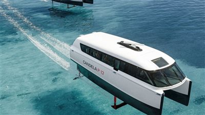 تحلق فوق الأمواج.. السعودية توقع صفقة لشراء أسطول سفن كهربائية من السويد