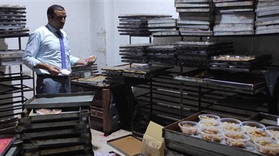 ضبط ربع طن حلاوة المولد مجهولة المصدر داخل منشأة غير مرخصة بالمنوفية