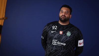 حارس منتخب اليد: مصر لديها فريق كبير بشهادة المنافسين ولا نلتفت للنقد الهدام