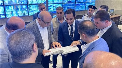 وزير الطيران المدني يتفقد مطار الغردقة الدولي ويرصد كافة المعوقات| صور