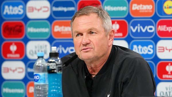 مدرب منتخب سلوفينيا