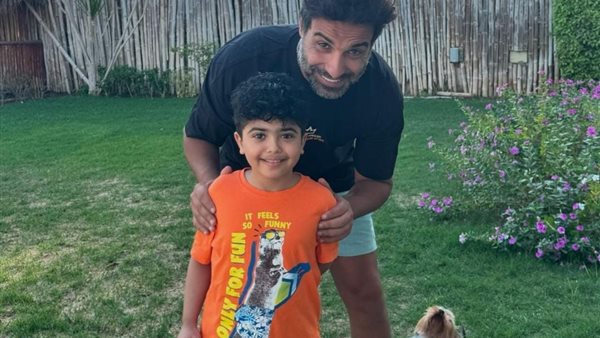 أحمد فهمي يناشد بعلاج