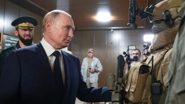 بوتين يتفقد تدريبات
