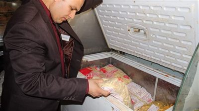 ضبط 187 مخالفة خلال حملات تموينية مفاجئة على الأسواق والمخابز بالمنيا