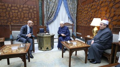 شيخ الأزهر: التعليم جدار واقٍ لتحصين أبنائنا من مخاطر الفكر المتطرف والغزو الثقافي