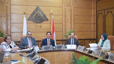 جامعة بنها: نتوجه نحو الكتاب الإلكتروني بدلا من الورقي