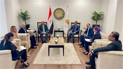 وزير الاستثمار يعرض على جنرال إليكتريك هيلث كير فرص الاستثمار في السوق المصرية