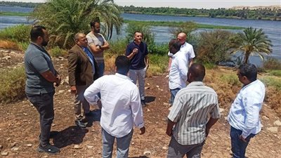 نائب محافظ أسوان يتفقد الموقع المقترح لمشروع الكورنيش الجديد بقرية أبو هور