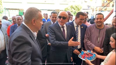 بتخفيضات تصل إلى 30%.. افتتاح أول معارض أهلًا مدارس 2024 بالأقصر| صور