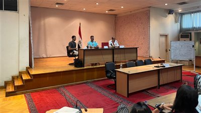 رئيس الأولمبية المصرية يفتتح أعمال الدورة التدريبية على هامش البطولة العربية للسباحة بالقاهرة