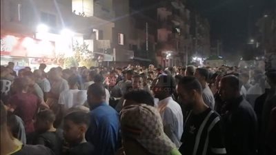 إصابة صبي وسائق إثر انقلاب سيارة رمل على توكتوك بالفيوم