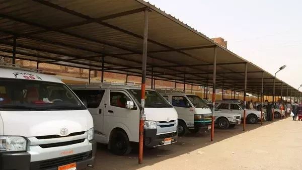 موقف ميكروباص - تعبيرية