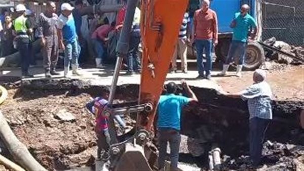 إصلاح خط طرد محطة