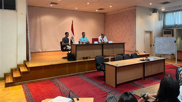 جانب من المحاضرة