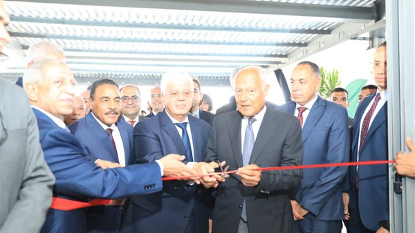 جانب من الافتتاح 