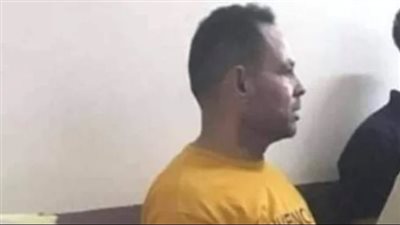 حاصل على الابتدائية ويدعي العلاج بالطب البديل.. تجديد حبس طبيب الغربية المزيف 15 يوما| بث مباشر